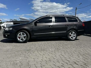 Авто Volkswagen Passat 2009 № 8744999