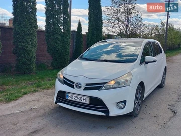 Авто Toyota Verso 2014 № 8745078