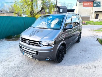 Авто Volkswagen Transporter 2010 № 8745272