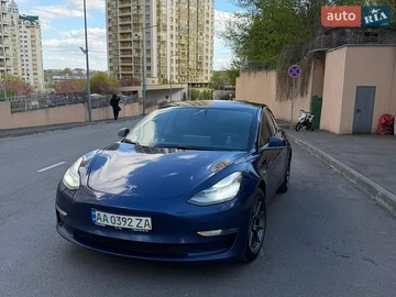 Авто Tesla Model 3 2019 № 8745281
