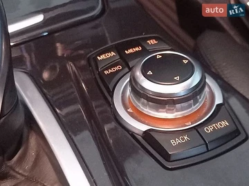 Авто BMW 5 Series 2012 № 8745292