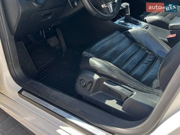 Авто Volkswagen Passat 2010 № 8745756