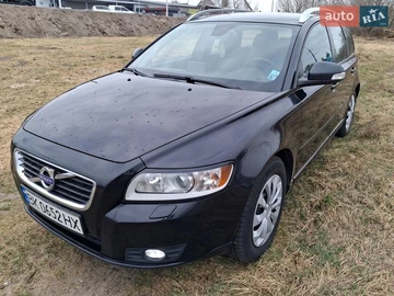 Авто Volvo V50 2011 № 8745924