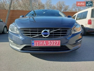 Авто Volvo V60 2013 № 8746013
