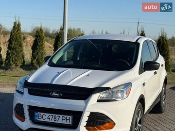 Авто Ford Escape 2016 № 8746030