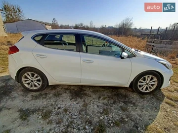 Авто KIA Ceed 2017 № 8746192