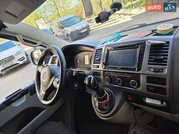 Авто Volkswagen Transporter 2012 № 8746209