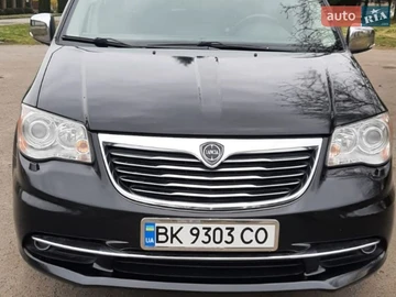 Авто Lancia Voyager 2013 № 8746227