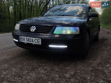 Авто Volkswagen Passat 1999 № 8746324