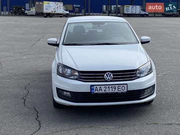 Авто Volkswagen Polo 2018 № 8746345