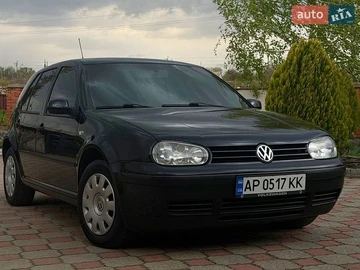 Авто Volkswagen Golf 2000 № 8746395