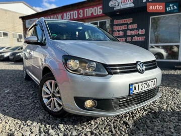 Авто Volkswagen Touran 2011 № 8746439
