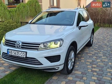 Авто Volkswagen Touareg 2014 № 8746446
