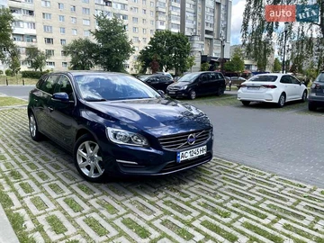 Авто Volvo V60 2015 № 8746495