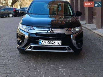 Авто Mitsubishi Outlander 2018 № 8746859