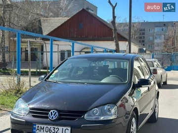 Авто Volkswagen Golf 2004 № 8747075