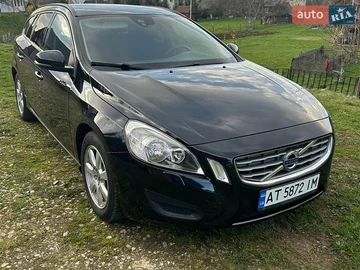 Авто Volvo V60 2012 № 8747180
