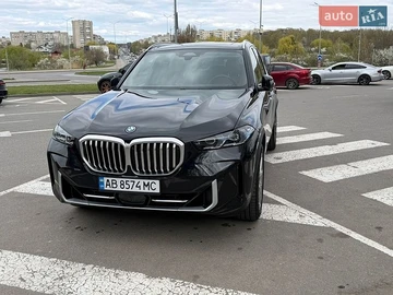 Авто BMW X5 2023 № 8747310