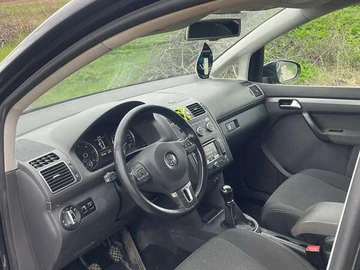 Авто Volkswagen Touran 2013 № 8747790