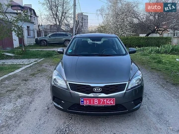 Авто KIA Ceed 2010 № 8748127