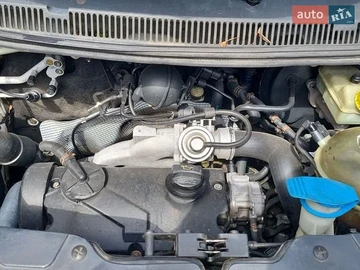 Авто Volkswagen Transporter 2004 № 8748268