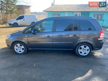 Авто Opel Zafira 2009 № 8748272