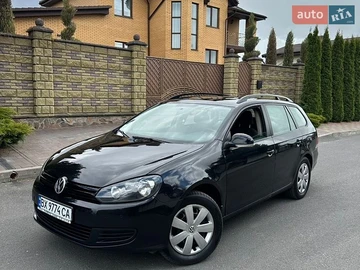 Авто Volkswagen Golf 2010 № 8748301