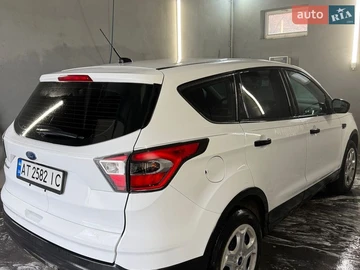 Авто Ford Escape 2016 № 8748482