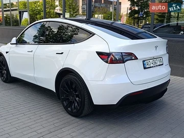 Авто Tesla Model Y 2021 № 8748726