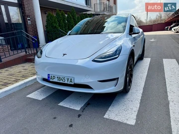 Авто Tesla Model Y 2022 № 8748735