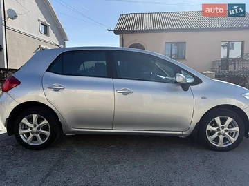 Авто Toyota Auris 2007 № 8748835