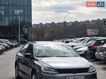 Авто Volkswagen Jetta 2014 № 8748901