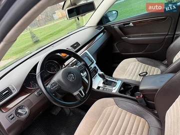 Авто Volkswagen Passat 2011 № 8748911