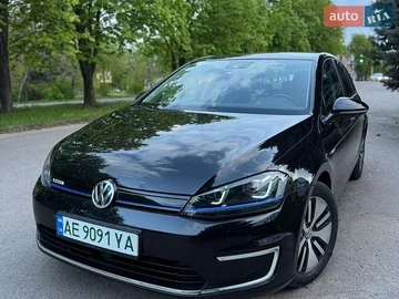 Авто Volkswagen E-Golf 2015 № 8748925