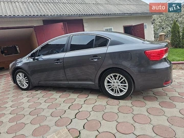 Авто Toyota Avensis 2013 № 8748927