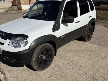 Авто Chevrolet Niva 2015 № 8749209