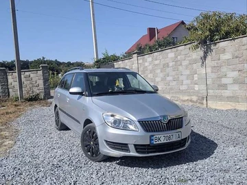 Авто Skoda Fabia 2011 № 8749503