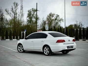 Авто Volkswagen Passat 2011 № 8749507