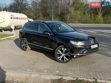 Авто Volkswagen Touareg 2016 № 8749683