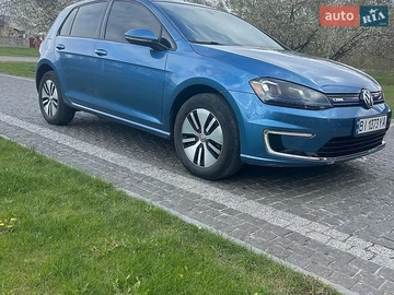 Авто Volkswagen E-Golf 2015 № 8750413