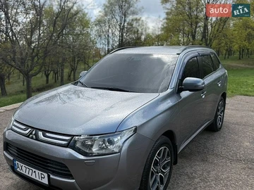 Авто Mitsubishi Outlander 2013 № 8750445