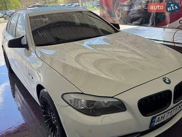 Авто BMW 5 Series 2013 № 8750448