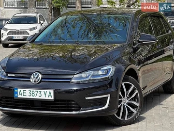 Авто Volkswagen E-Golf 2020 № 8750454