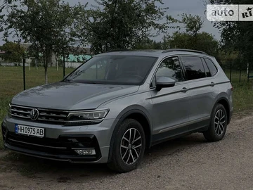 Авто Volkswagen Tiguan 2020 № 8750465