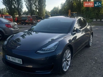 Авто Tesla Model 3 2018 № 8750468