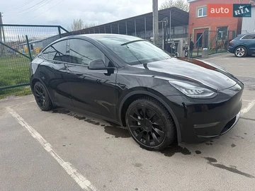 Авто Tesla Model Y 2021 № 8750471