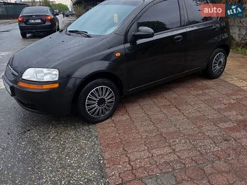 Авто Chevrolet Aveo 2004 № 8750647