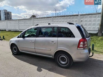 Авто Opel Zafira 2010 № 8750694