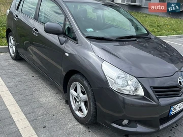 Авто Toyota Verso 2010 № 8750833