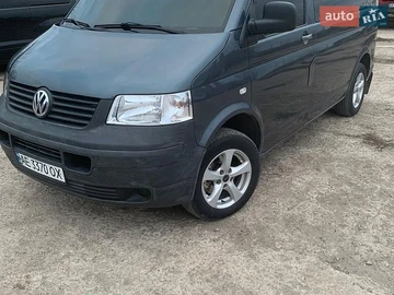 Авто Volkswagen Transporter 2004 № 8751284
